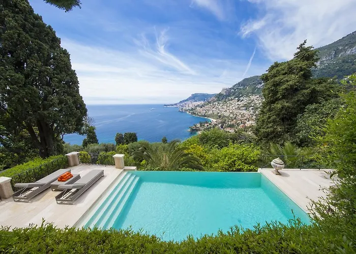 Luxurious Villa Overlooking Monaco