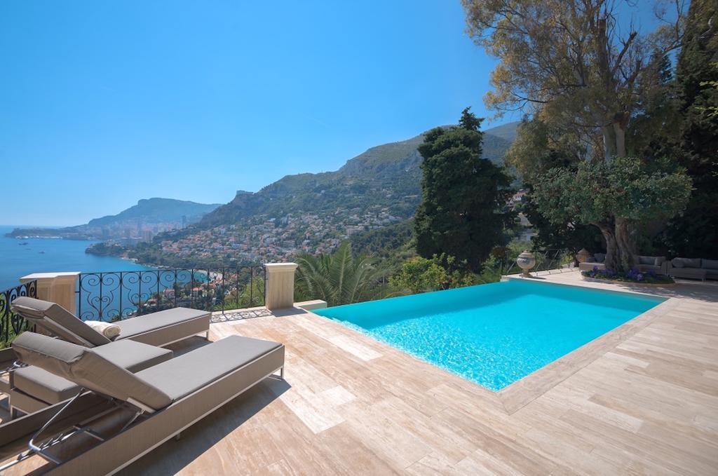 Luxurious Overlooking Monaco Roquebrune-Cap-Martin
