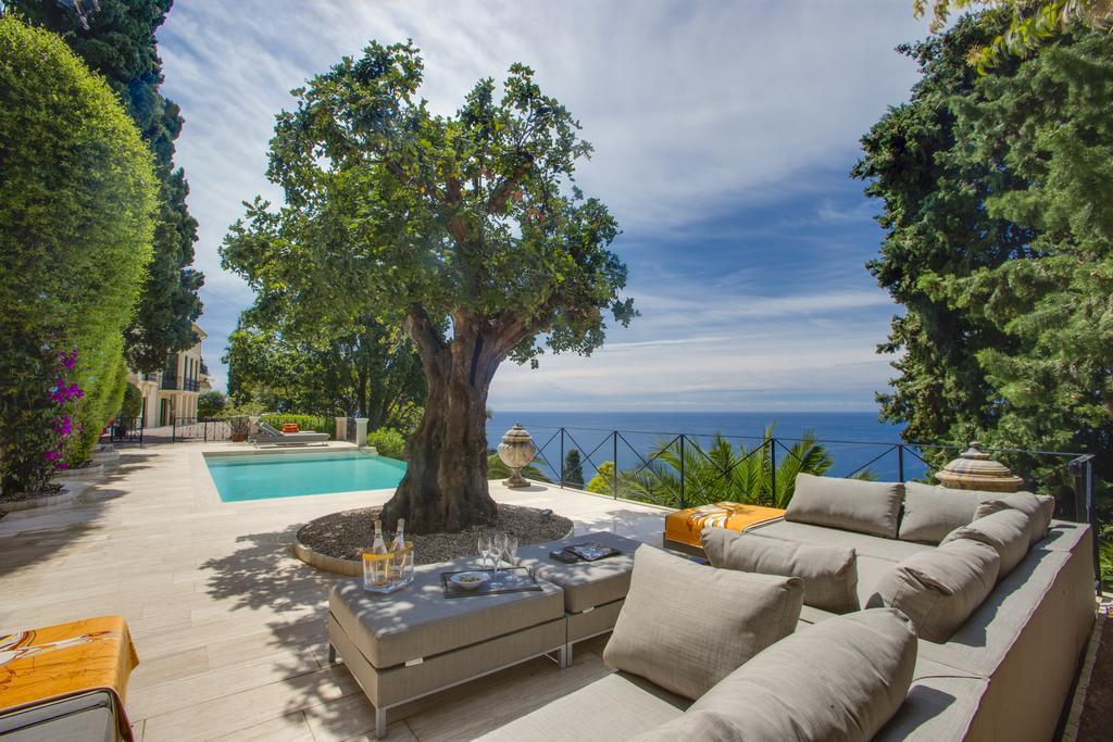 Villa Luxurious Overlooking Monaco