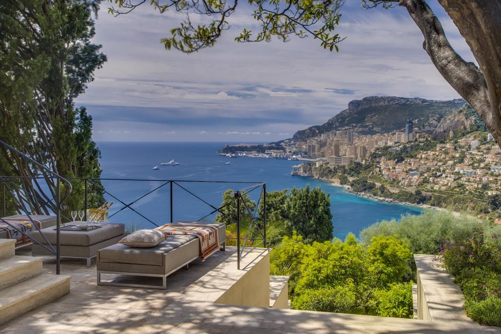 Luxurious Overlooking Monaco Villa Roquebrune-Cap-Martin